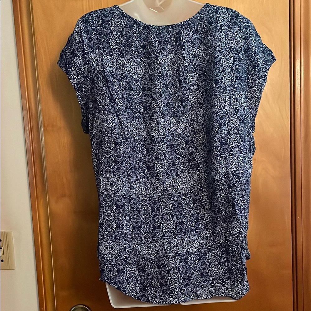 Sonoma Relaxed Blue and White Cap Sleeve Polo Blouse - Picture 4 of 5
